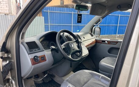 Volkswagen Multivan T5, 2008 год, 600 000 рублей, 7 фотография