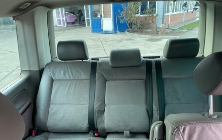 Volkswagen Multivan T5, 2008 год, 600 000 рублей, 10 фотография