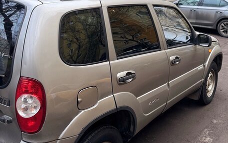 Chevrolet Niva I рестайлинг, 2011 год, 395 000 рублей, 19 фотография