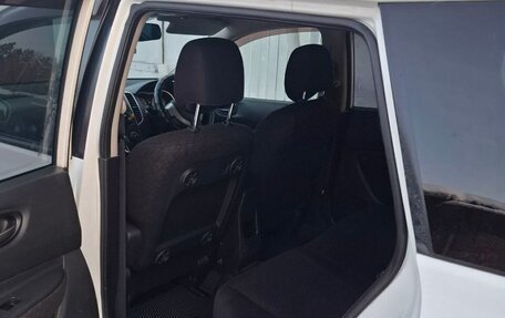 Nissan Wingroad III, 2010 год, 800 000 рублей, 6 фотография