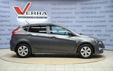 Hyundai Solaris II рестайлинг, 2015 год, 1 050 000 рублей, 4 фотография