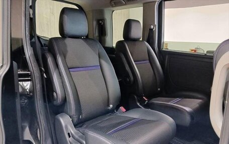 Honda Stepwgn IV, 2018 год, 1 980 000 рублей, 11 фотография