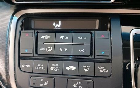 Honda Stepwgn IV, 2018 год, 1 980 000 рублей, 17 фотография