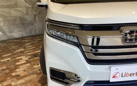 Honda Stepwgn IV, 2017 год, 1 965 000 рублей, 21 фотография