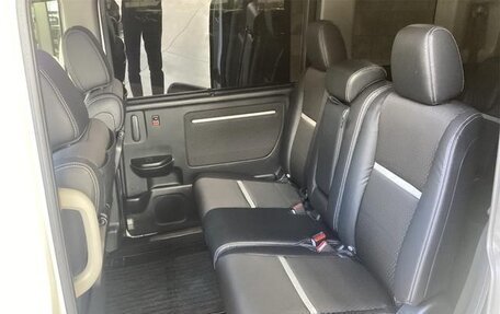 Honda Stepwgn IV, 2017 год, 1 965 000 рублей, 25 фотография