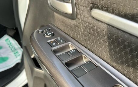 Honda Stepwgn IV, 2017 год, 1 950 000 рублей, 14 фотография