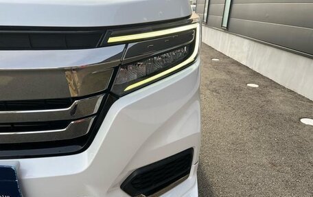 Honda Stepwgn IV, 2017 год, 1 950 000 рублей, 9 фотография