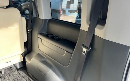 Honda Stepwgn IV, 2017 год, 1 950 000 рублей, 30 фотография