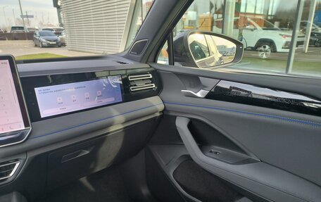 Volkswagen Tiguan, 2025 год, 5 090 000 рублей, 26 фотография