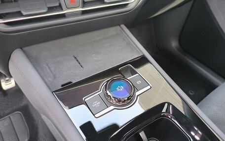 Volkswagen Tiguan, 2025 год, 5 090 000 рублей, 27 фотография