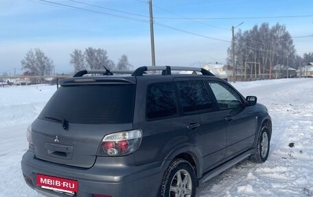Mitsubishi Outlander III рестайлинг 3, 2007 год, 730 000 рублей, 4 фотография
