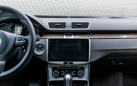 Volkswagen Passat B7, 2011 год, 1 017 000 рублей, 13 фотография