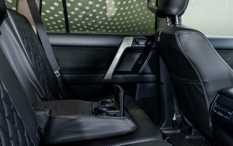 Toyota Land Cruiser Prado 150 рестайлинг 2, 2019 год, 5 040 000 рублей, 18 фотография