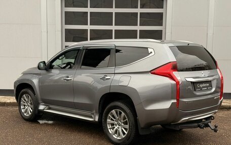 Mitsubishi Pajero Sport III рестайлинг, 2017 год, 2 140 000 рублей, 3 фотография