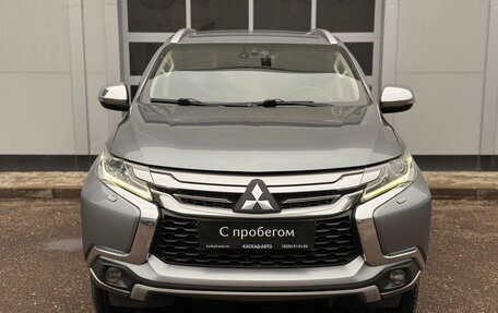 Mitsubishi Pajero Sport III рестайлинг, 2017 год, 2 140 000 рублей, 8 фотография