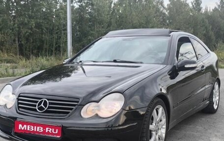 Mercedes-Benz C-Класс, 2001 год, 450 000 рублей, 1 фотография