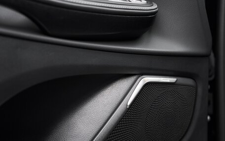 Mercedes-Benz V-Класс, 2025 год, 14 700 000 рублей, 38 фотография