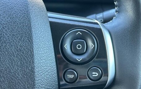 Toyota Sienta II, 2022 год, 1 300 000 рублей, 23 фотография