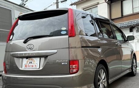 Toyota ISis I, 2011 год, 925 000 рублей, 5 фотография