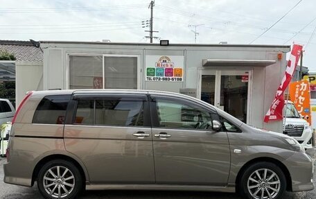 Toyota ISis I, 2011 год, 925 000 рублей, 4 фотография