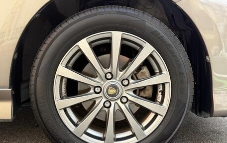 Toyota ISis I, 2011 год, 925 000 рублей, 26 фотография