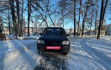 Chevrolet Niva I рестайлинг, 2011 год, 393 000 рублей, 3 фотография
