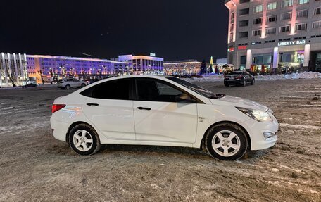 Hyundai Solaris II рестайлинг, 2015 год, 1 100 000 рублей, 5 фотография