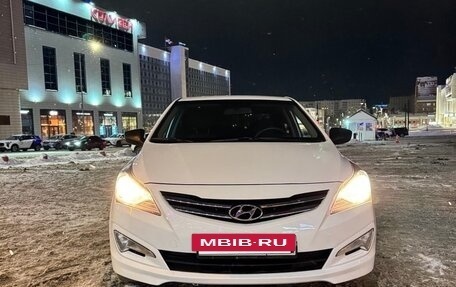 Hyundai Solaris II рестайлинг, 2015 год, 1 100 000 рублей, 4 фотография