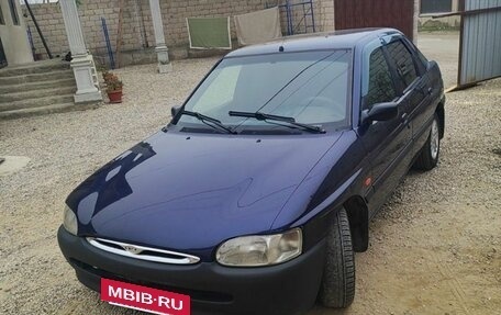 Ford Escort V, 1997 год, 110 000 рублей, 3 фотография