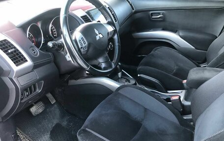 Mitsubishi Outlander III рестайлинг 3, 2012 год, 1 275 000 рублей, 13 фотография