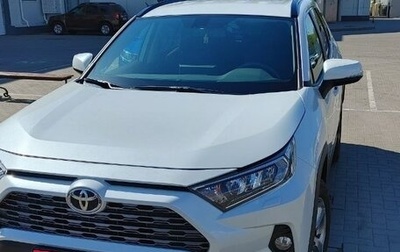 Toyota RAV4, 2021 год, 3 550 000 рублей, 1 фотография