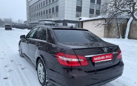 Mercedes-Benz E-Класс, 2012 год, 1 650 000 рублей, 4 фотография