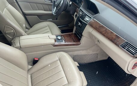 Mercedes-Benz E-Класс, 2012 год, 1 650 000 рублей, 16 фотография