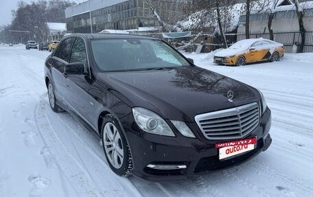 Mercedes-Benz E-Класс, 2012 год, 1 650 000 рублей, 8 фотография