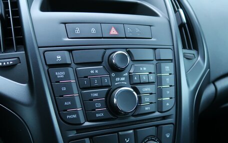 Opel Astra J, 2011 год, 379 000 рублей, 18 фотография