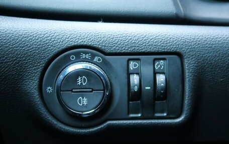 Opel Astra J, 2011 год, 379 000 рублей, 24 фотография