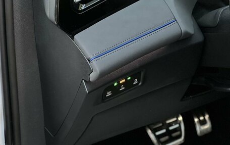 Volkswagen Tiguan, 2025 год, 5 100 000 рублей, 29 фотография