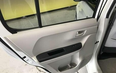 Toyota Passo III, 2023 год, 899 000 рублей, 28 фотография