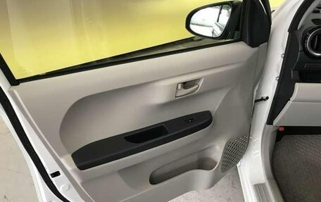 Toyota Passo III, 2023 год, 899 000 рублей, 26 фотография