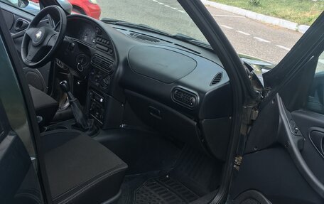 Chevrolet Niva I рестайлинг, 2017 год, 750 000 рублей, 14 фотография