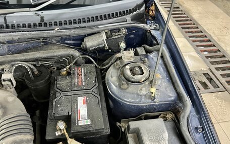 Mazda 323, 2000 год, 350 000 рублей, 11 фотография