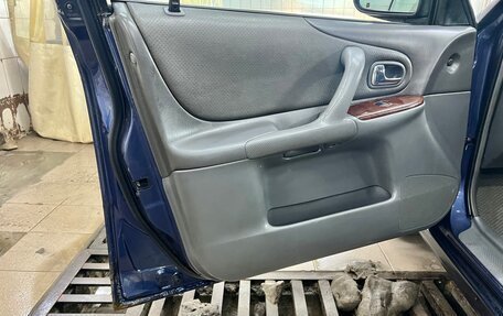 Mazda 323, 2000 год, 350 000 рублей, 26 фотография