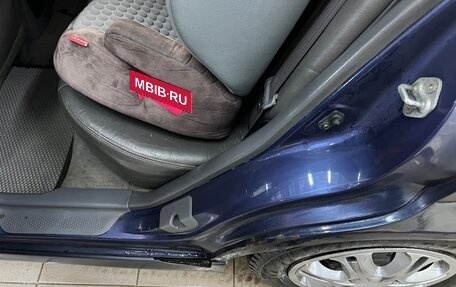 Mazda 323, 2000 год, 350 000 рублей, 29 фотография