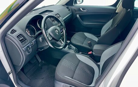 Skoda Yeti I рестайлинг, 2017 год, 1 550 000 рублей, 8 фотография