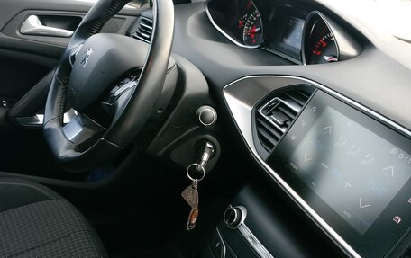 Peugeot 308 II, 2019 год, 1 250 000 рублей, 13 фотография