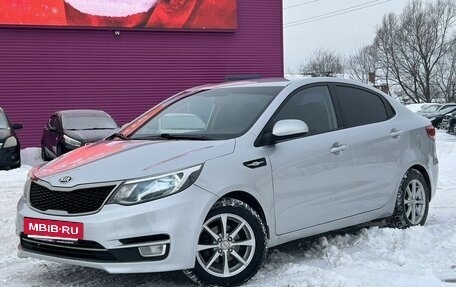 KIA Rio III рестайлинг, 2015 год, 800 000 рублей, 2 фотография