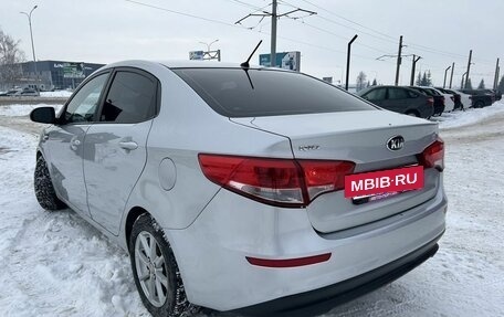 KIA Rio III рестайлинг, 2015 год, 800 000 рублей, 4 фотография