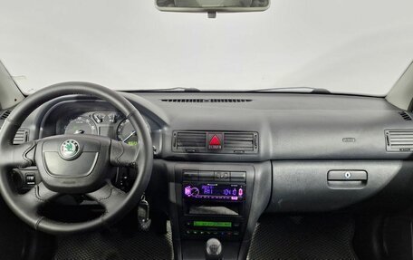 Skoda Octavia, 2010 год, 600 000 рублей, 13 фотография