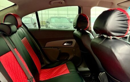 Chevrolet Cruze II, 2010 год, 599 990 рублей, 9 фотография