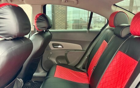 Chevrolet Cruze II, 2010 год, 599 990 рублей, 8 фотография